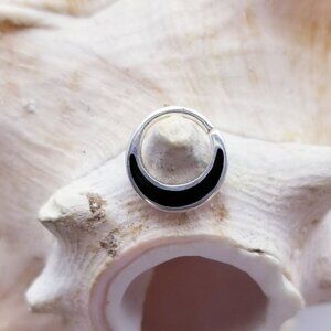 18G Silver plated seamless ring w imitation black shell tragus daith 8mm NWT